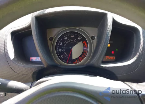 2010 Scion Xd z USA, uszkodzony, nr VIN JTKKU4B45A1005316